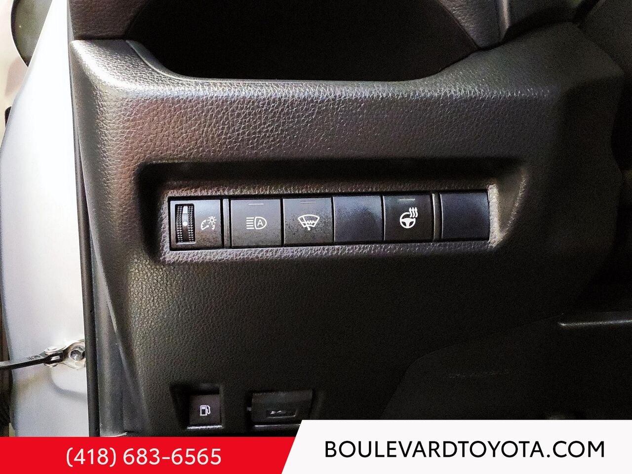 Toyota RAV4 Prime 100412A-9 | SE, AWD 2021 Argent Québec - photo #7