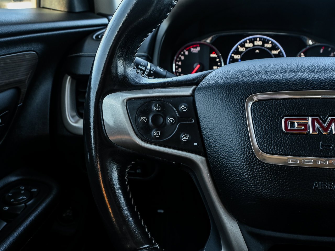 2022 GMC Terrain AWD 4dr Denali Black Sherwood Park - photo #23
