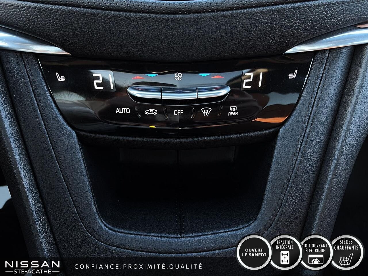 2023 Cadillac XT5 HAUT DE GAMME LUXE | TI | SEULEMENT 49 212 KM | TOIT OUVRANT ULTRAVIEW | CUIR | BOSE Blue Saint-Jérôme - photo #17