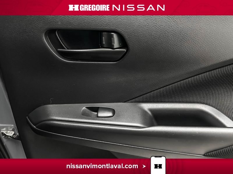 Nissan Kicks 2023 Gris Laval - photo #14