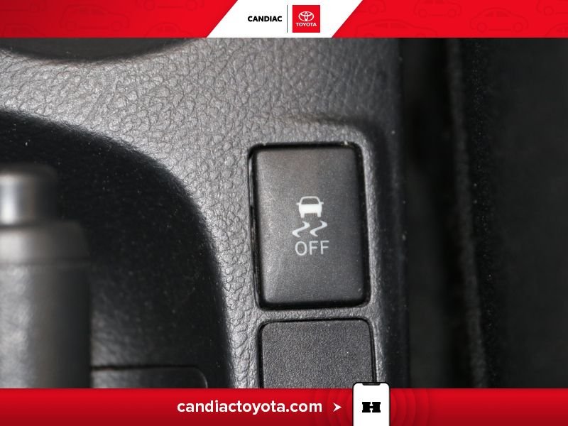 Toyota Yaris 2012 Argent Blainville - photo #26