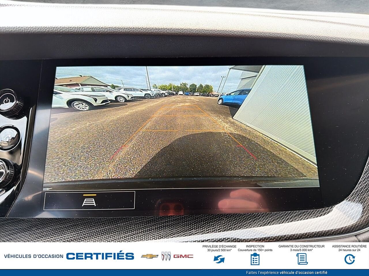 BUICK ENVISION Essence 4 portes TI 2022 Noir Montmagny - photo #18