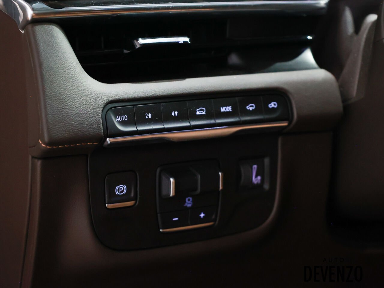 2024 Cadillac Escalade White Saint-Eustache - photo #15