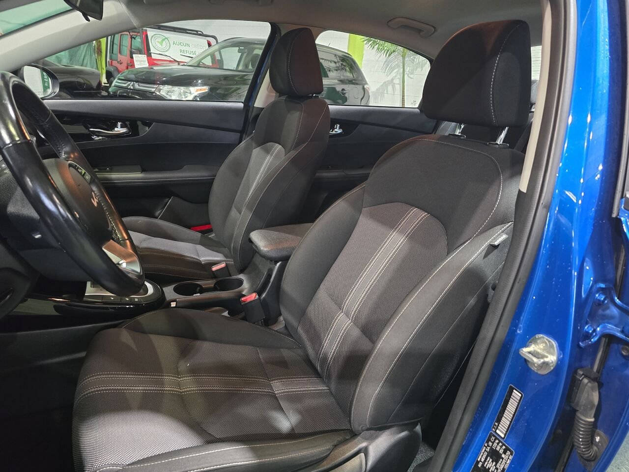 2023 Kia Forte Blue  - photo #9