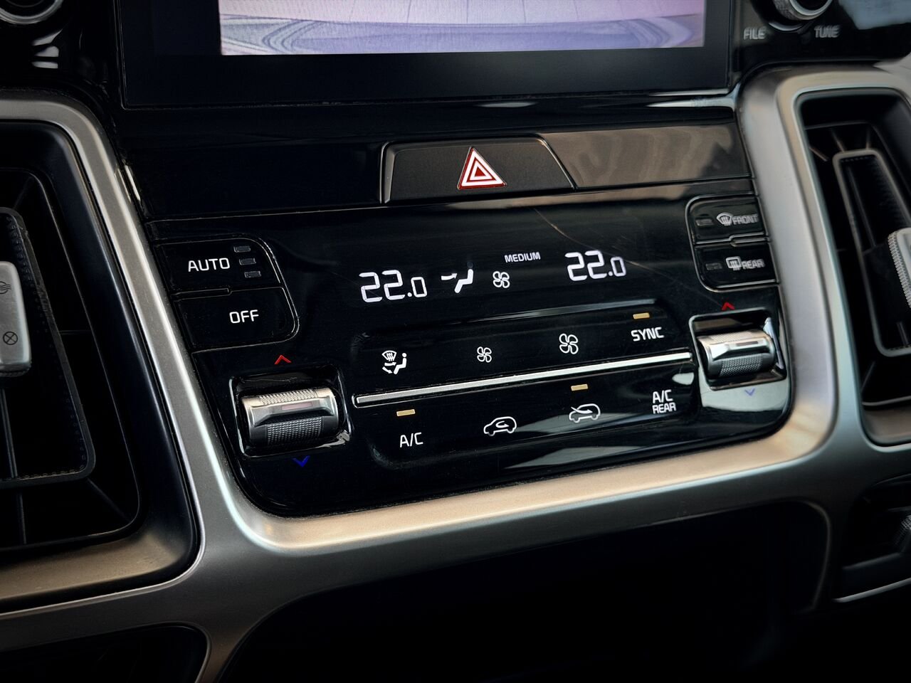 Kia Sorento 2022 Gris Notre-Dame-des-Prairies - photo #24