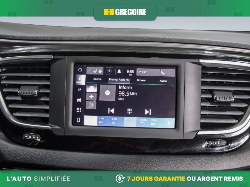 2022 Chrysler Grand Caravan Black Blainville - photo #18