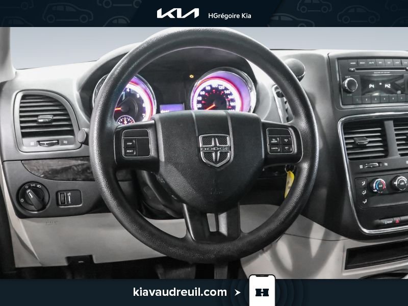 Dodge GR Caravan 2015 Gris Laval - photo #13