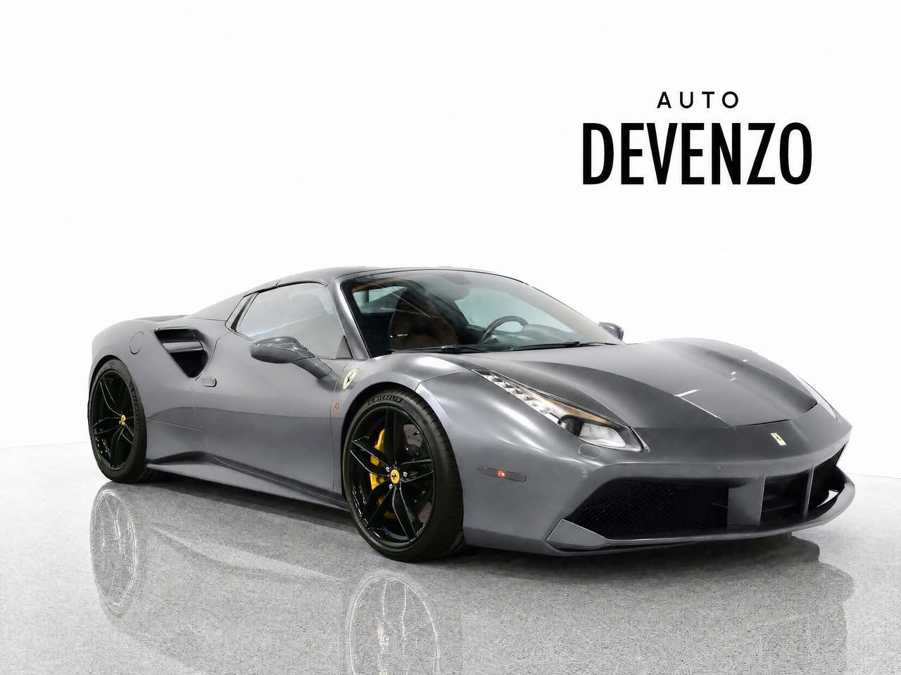 Ferrari 488 2017 Gris Saint-Eustache - photo #1