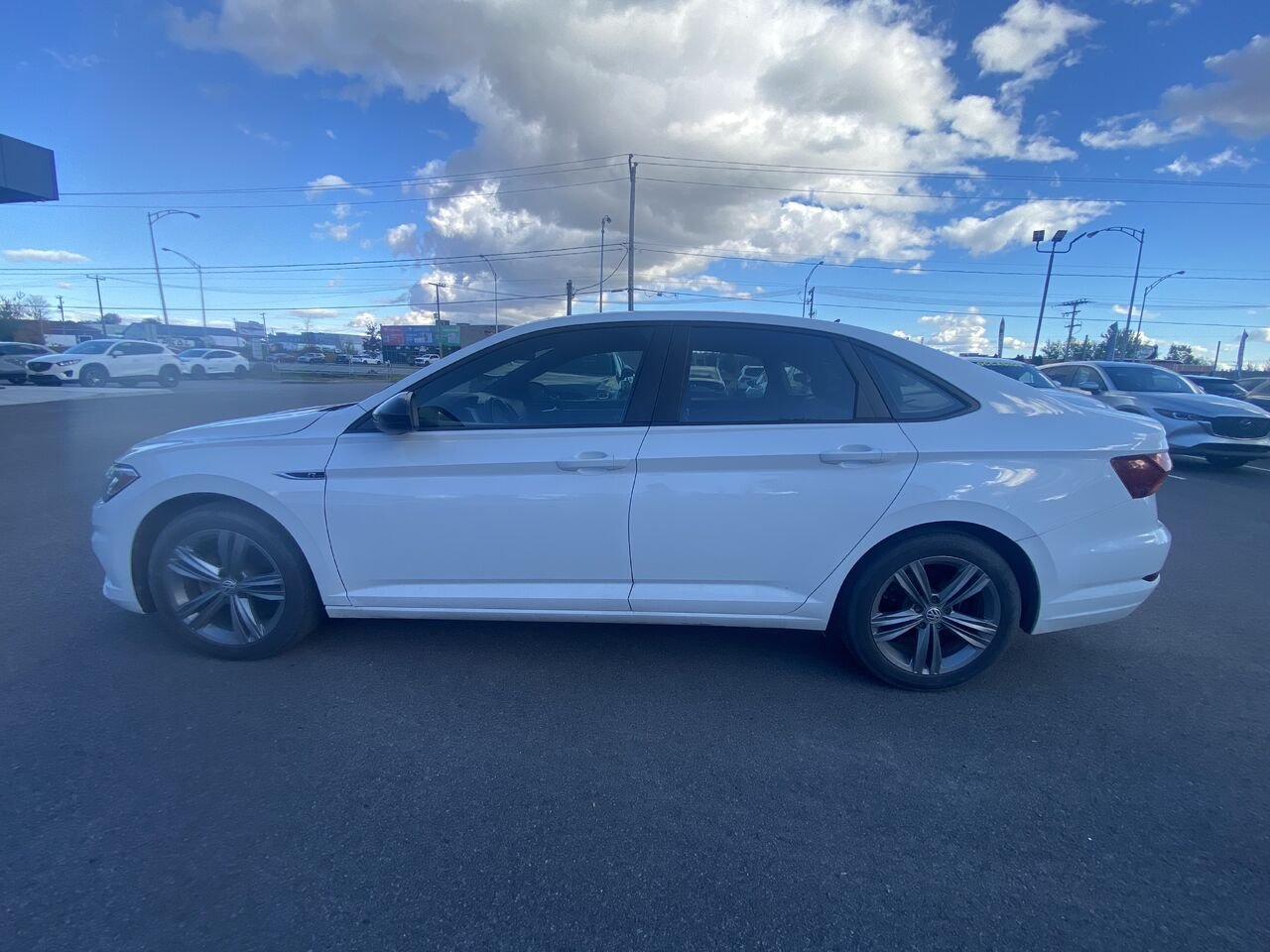 2019 Volkswagen Jetta White Ste-Agathe des Monts - photo #7