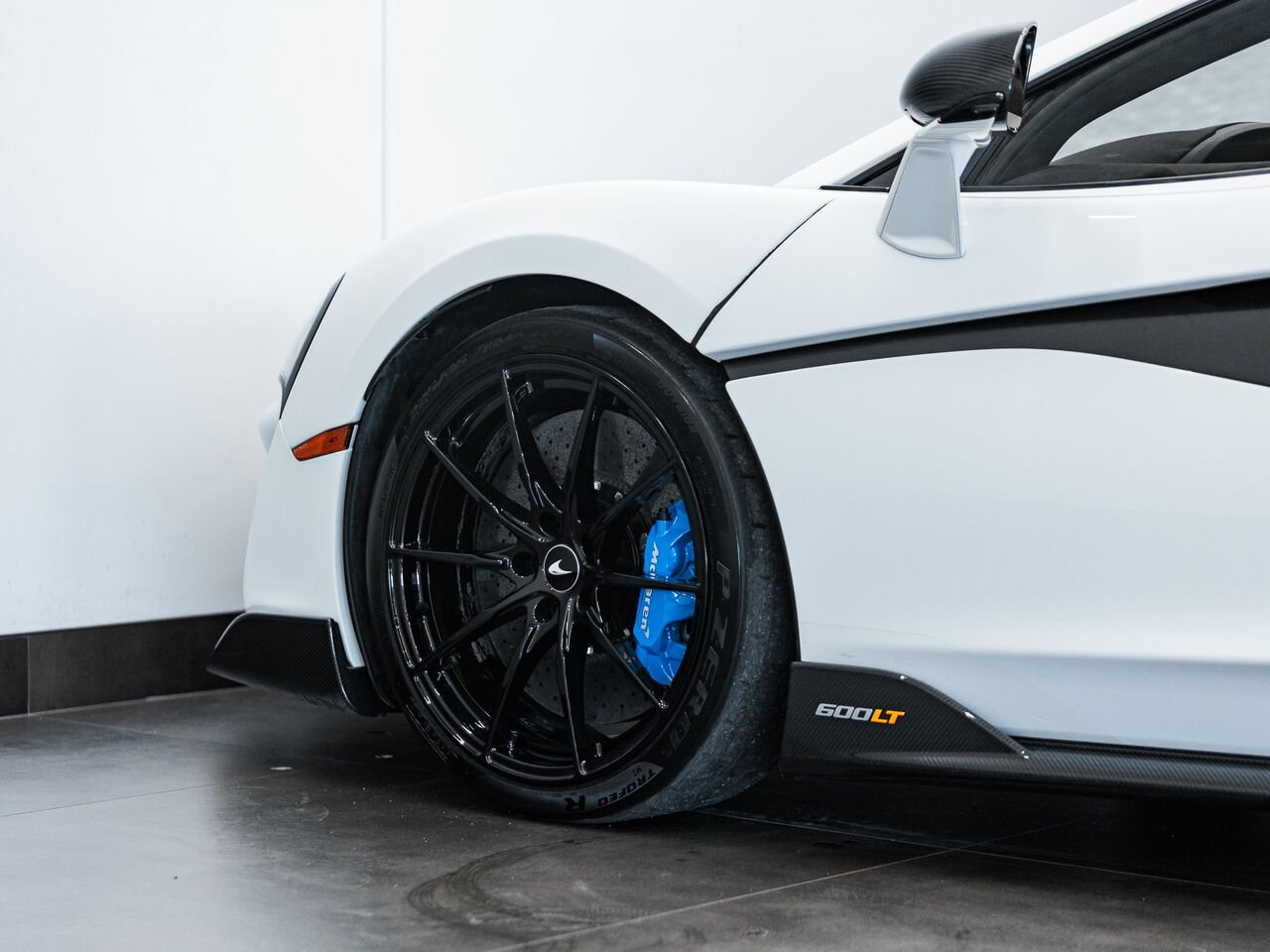 2019 McLaren 600LT White Saint-Eustache - photo #33