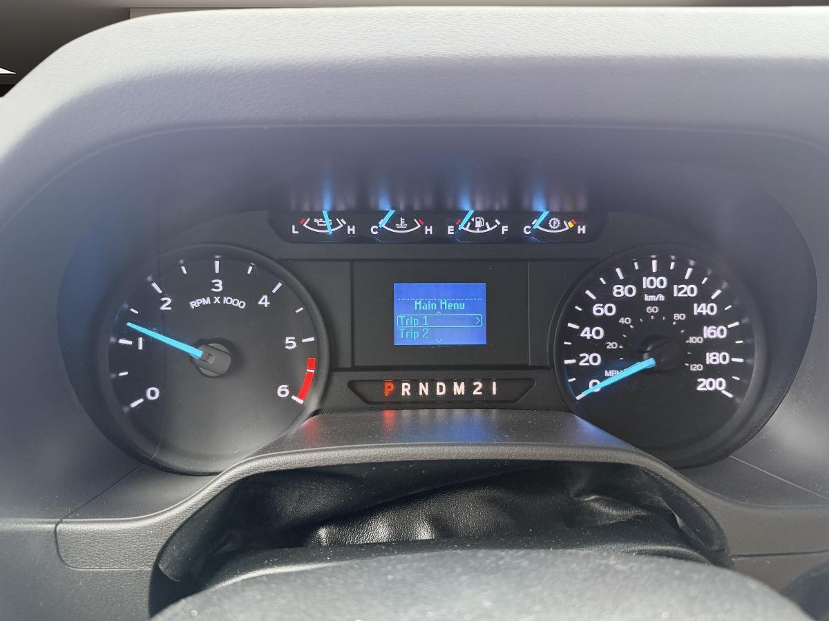 2023 Ford E-450 White  - photo #16
