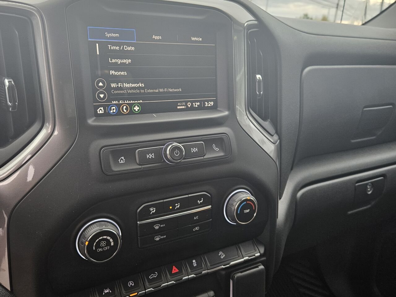 Chevrolet Silverado 1500 Custom Trail Boss cabine multiplace 4RM 157 po 2026 Blanc sommet Thetford Mines - photo #12