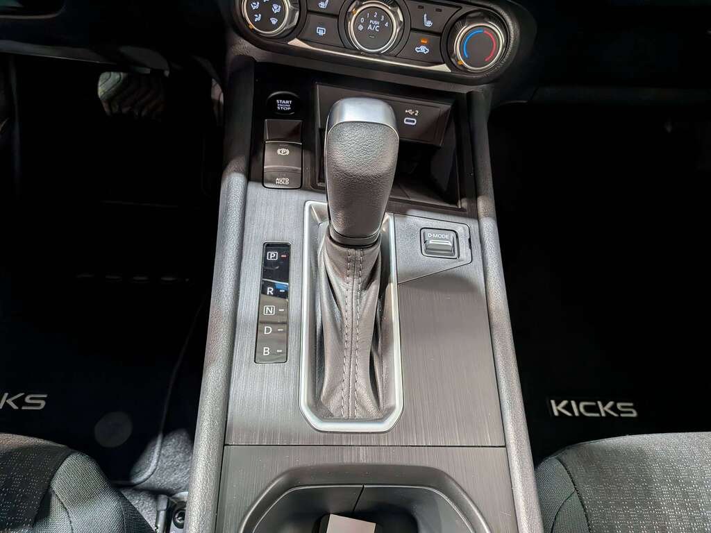 Nissan Kicks 2026 Rouge Val-David - photo #28