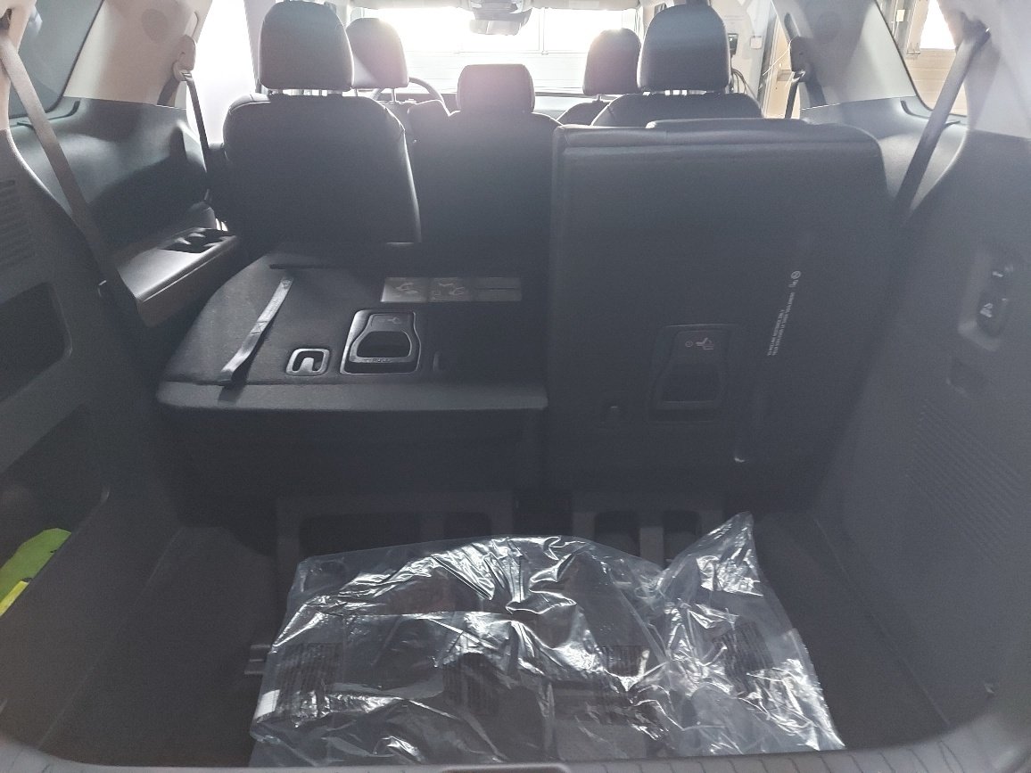 Kia Carnival 2026 Noir aurore nacré Blainville - photo #9