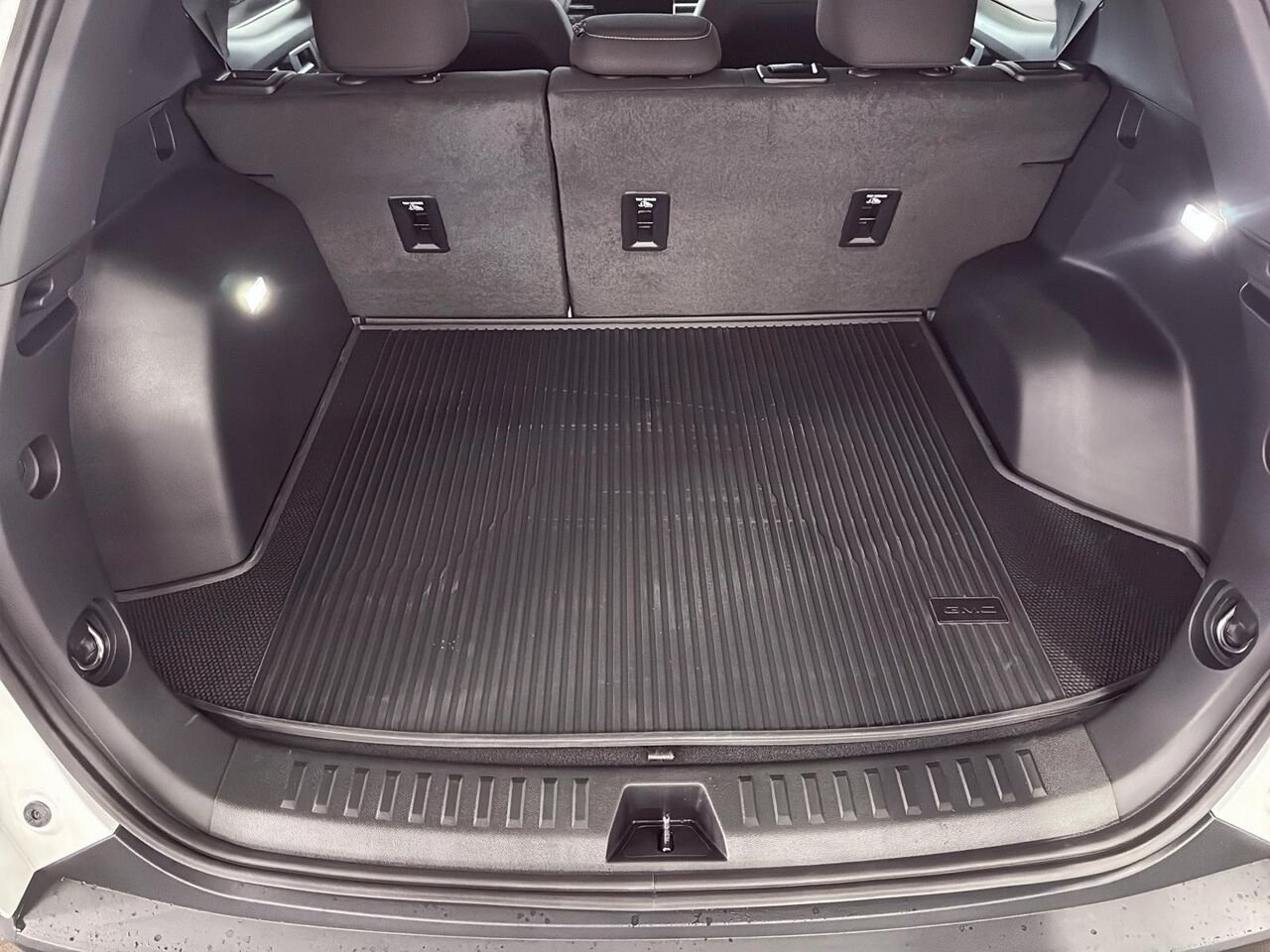 GMC Terrain ÉLÉVATION TI 2027 BLANC SOMMET Saint-Hyacinthe - photo #5
