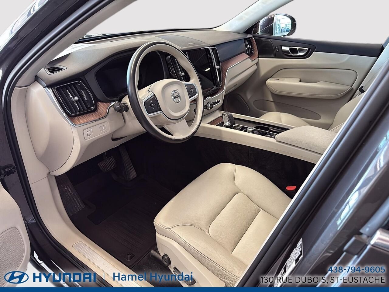 2022 Volvo XC60 Grey Saint-Eustache - photo #7