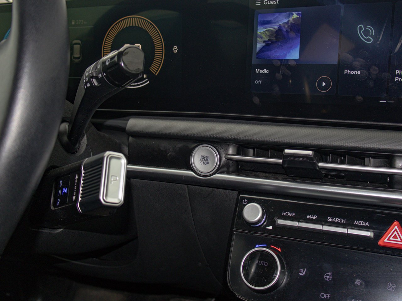 2025 Hyundai Tucson Preferred AWD Grey Sherwood Park - photo #24