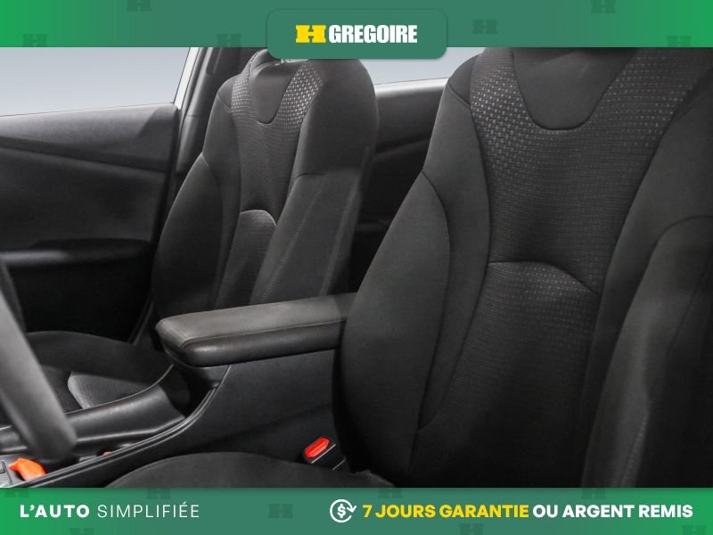 Toyota Prius 2020 Blanc Blainville - photo #13