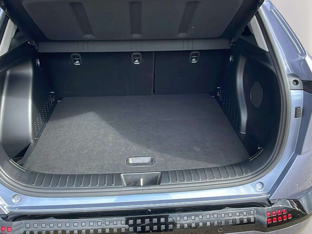 Hyundai Kona électrique Preferred TA avec ensemble Ultimate deux tons 2025 Bleu Gatineau - photo #23