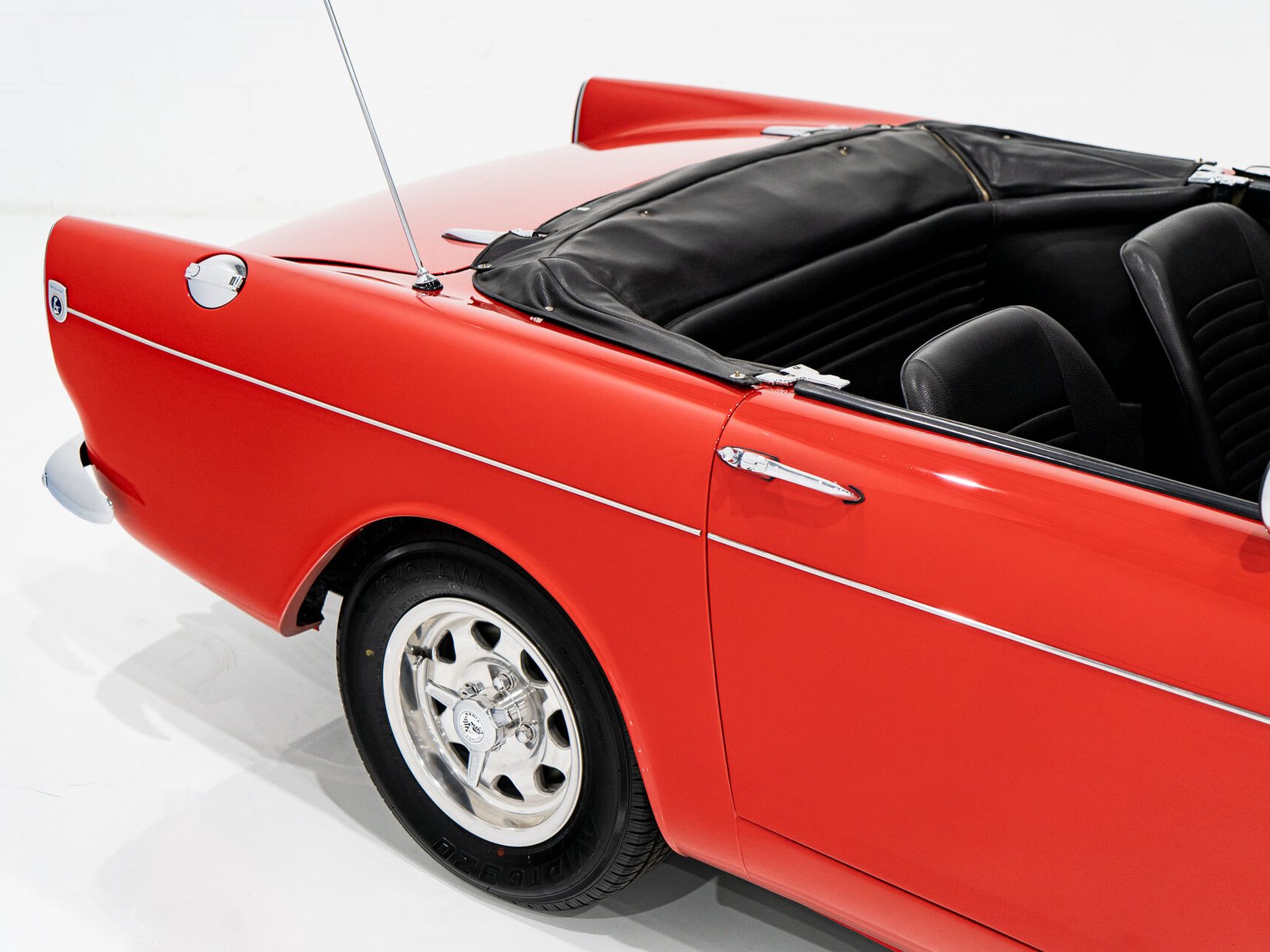 Sunbeam Tiger Unrestored with single repaint **PRIX EN USD** 1967 Rouge Montréal - photo #42