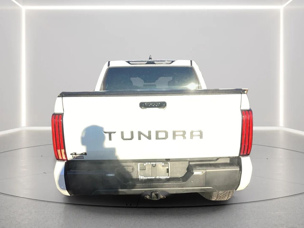 TOYOTA Tundra Limited CrewMax 4x4 2026 Frisson glacé nacré Gatineau - photo #3