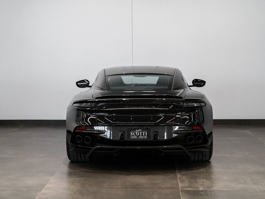 Aston Martin DBS 2023 2023 Noir