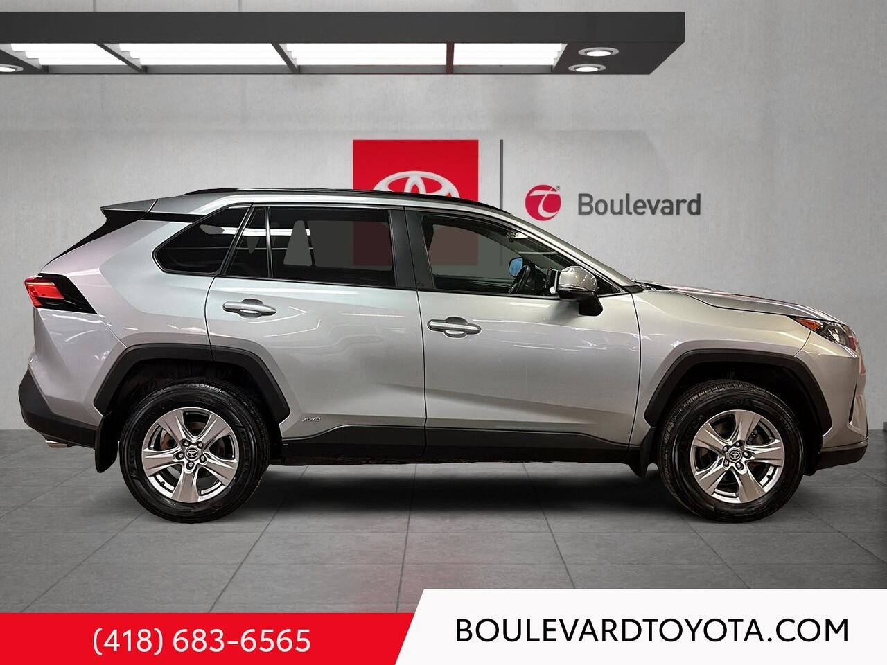 Toyota RAV4 99635A-107 | LE, HYBRIDE 2023 Ciel argent métallisé Québec - photo #2