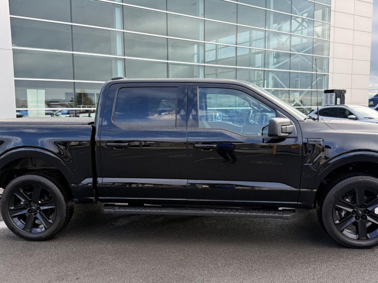2026 Ford F-150 Agate Black Metallic Saint-Jérôme - photo #5