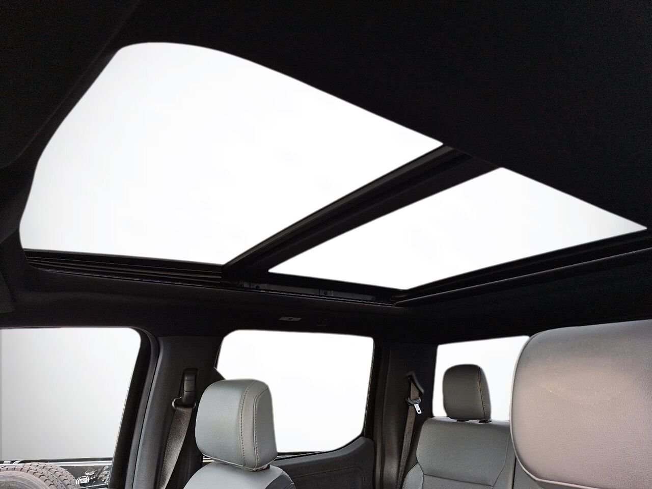 2022 Ford F-150 Lightning Black Saint-Jérôme - photo #15