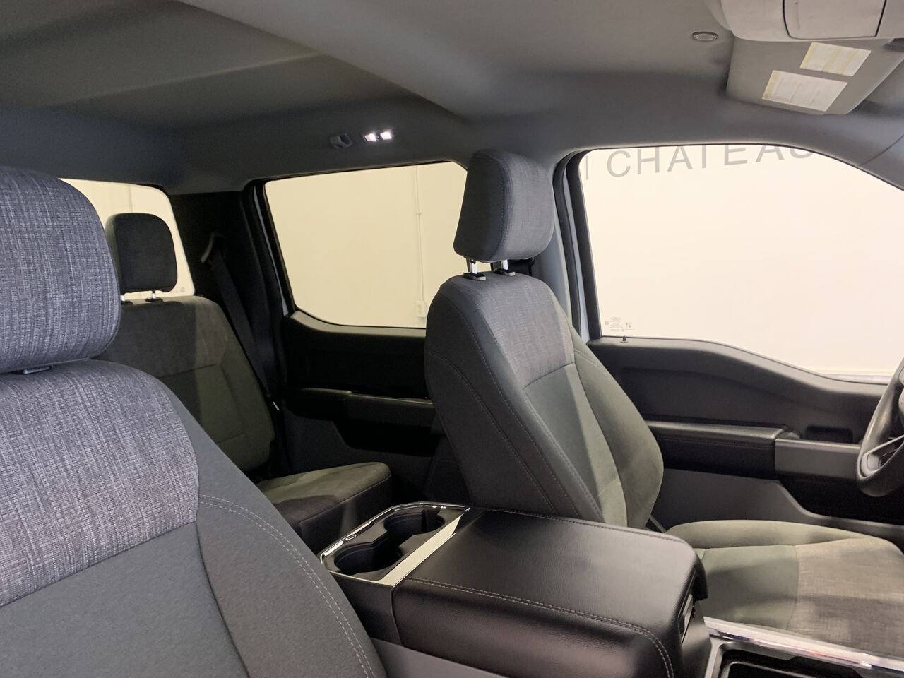 Ford Super Duty F-250 SRW XLT F250 XLT, 4X4, DIESEL, PRET A TRAVAILLER 2024 Blanc Châteauguay - photo #23