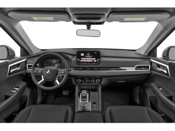 Mitsubishi Outlander LE