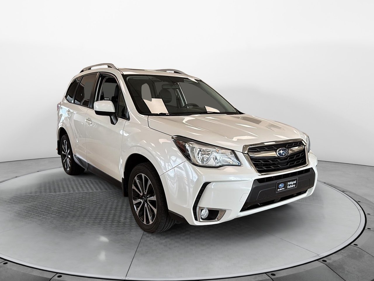 2017 Subaru Forester White Baie-Comeau - photo #1