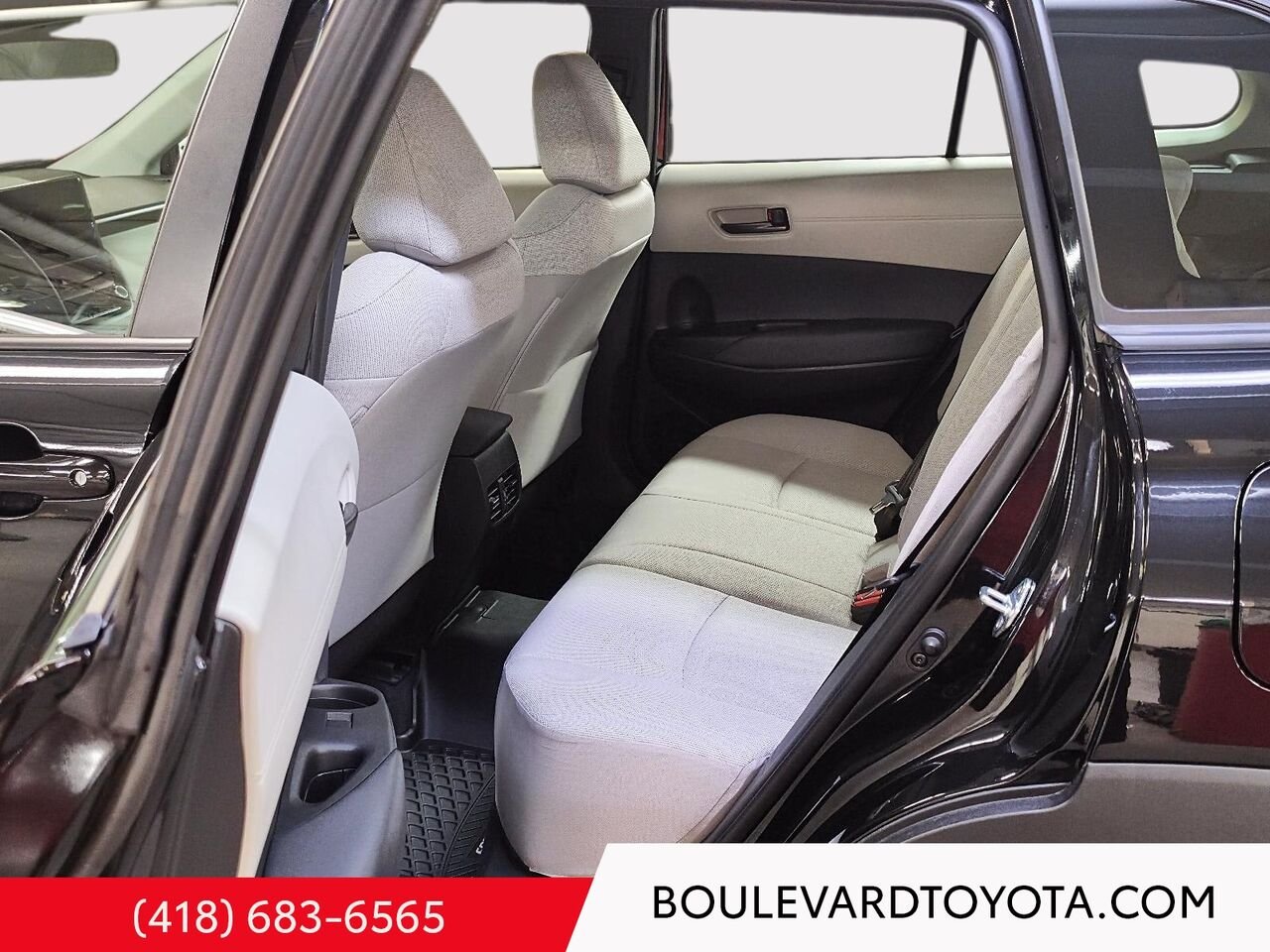 Toyota COROLLA CROSS 531886-49 | L, AWD 2026 Noir Québec - photo #16