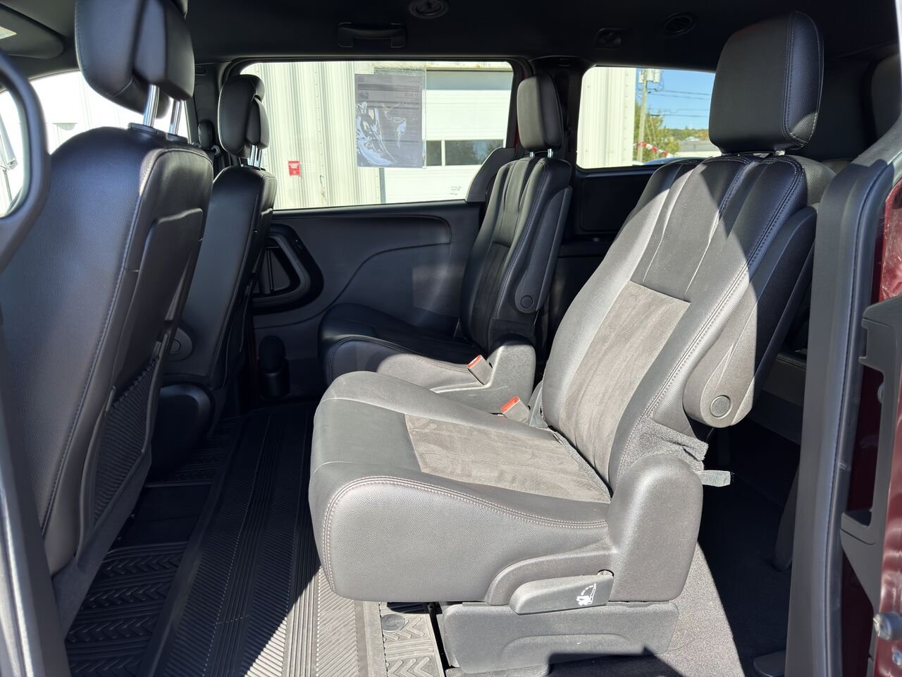 2019 Dodge Grand Caravan Red Thetford Mines - photo #11