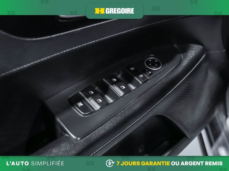 2019 Kia Forte Grey Laval - photo #13