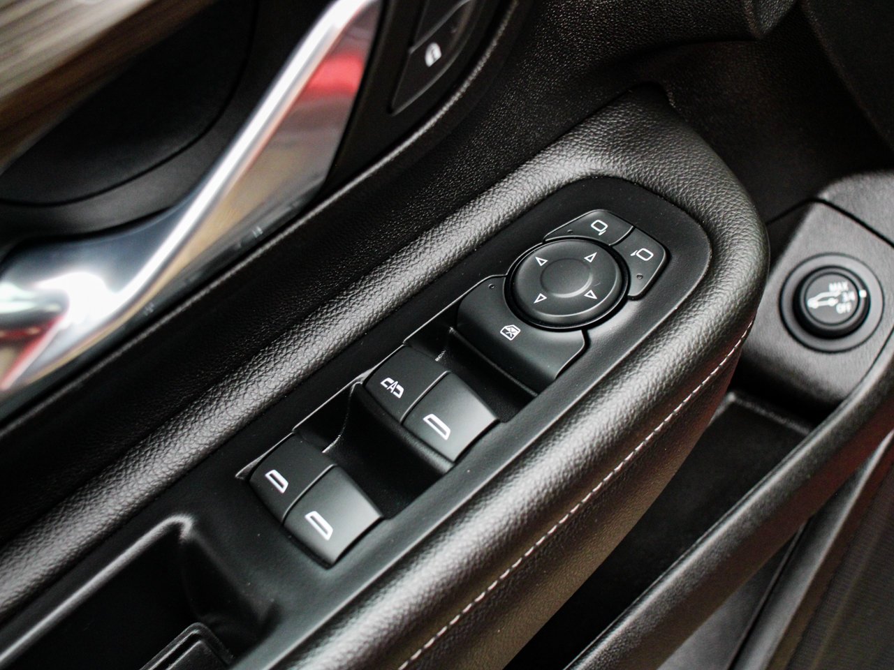 2023 GMC Terrain AWD 4dr SLT Red Sherwood Park - photo #16