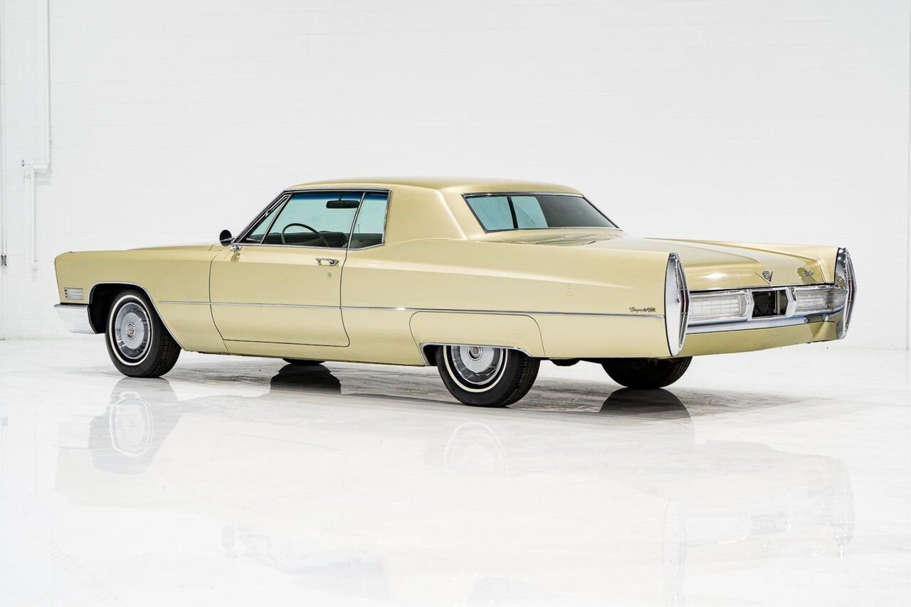Cadillac DeVille Coupe *PRICE IN USD* Original California survivor factory A/C with only 36,992miles (59,532km) 1967 Or Montréal - photo #3