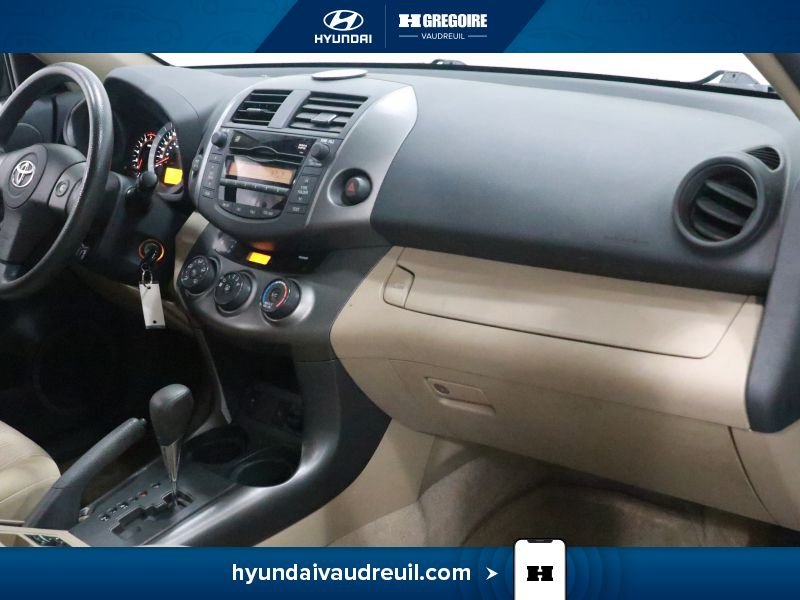Toyota Rav 4 2011 Beige Laval - photo #25