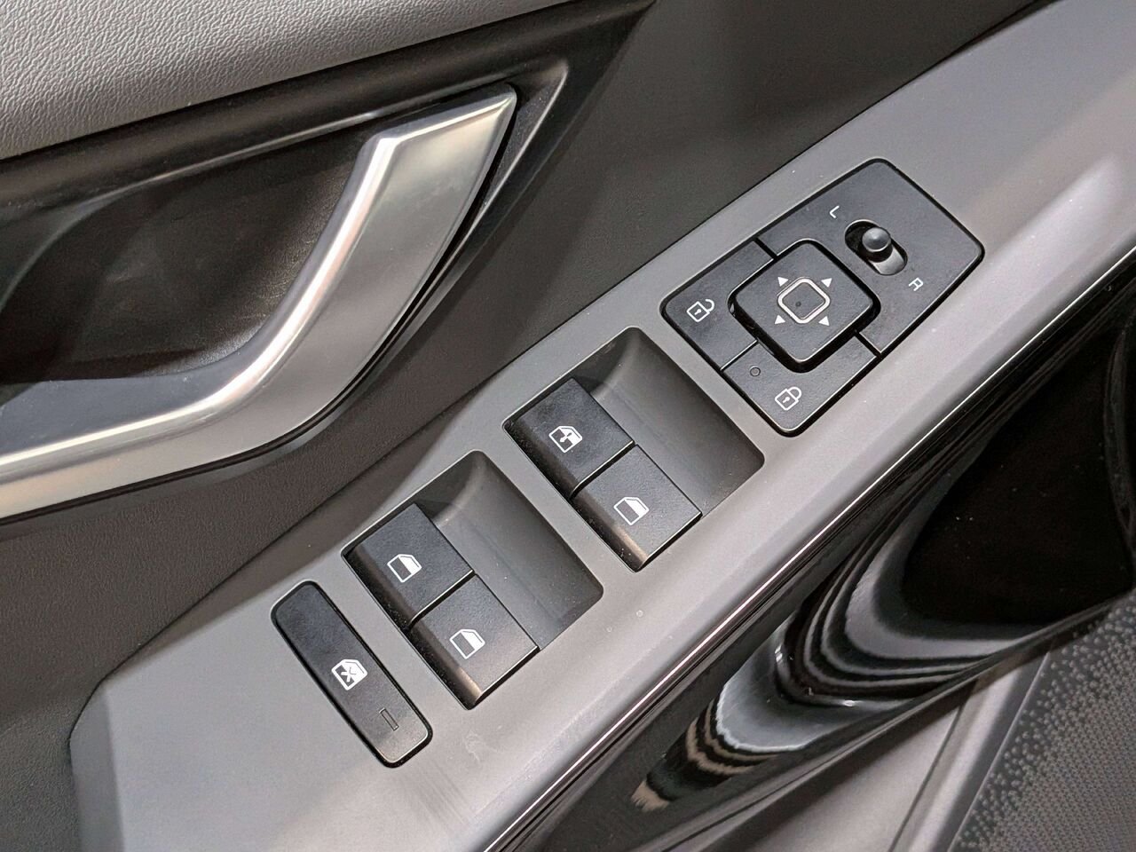 2025 Kia Niro Plug-in Hybrid EX Premium FWD Grey Val-David - photo #32