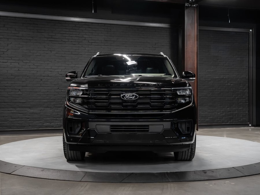 2025 Ford Expedition Platinum Max | Stealth Appearance Package | Panoramic Sunroof Black