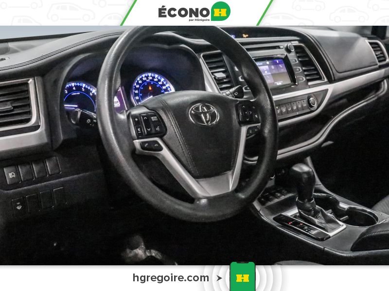 2018 Toyota Highlander Grey Laval - photo #10
