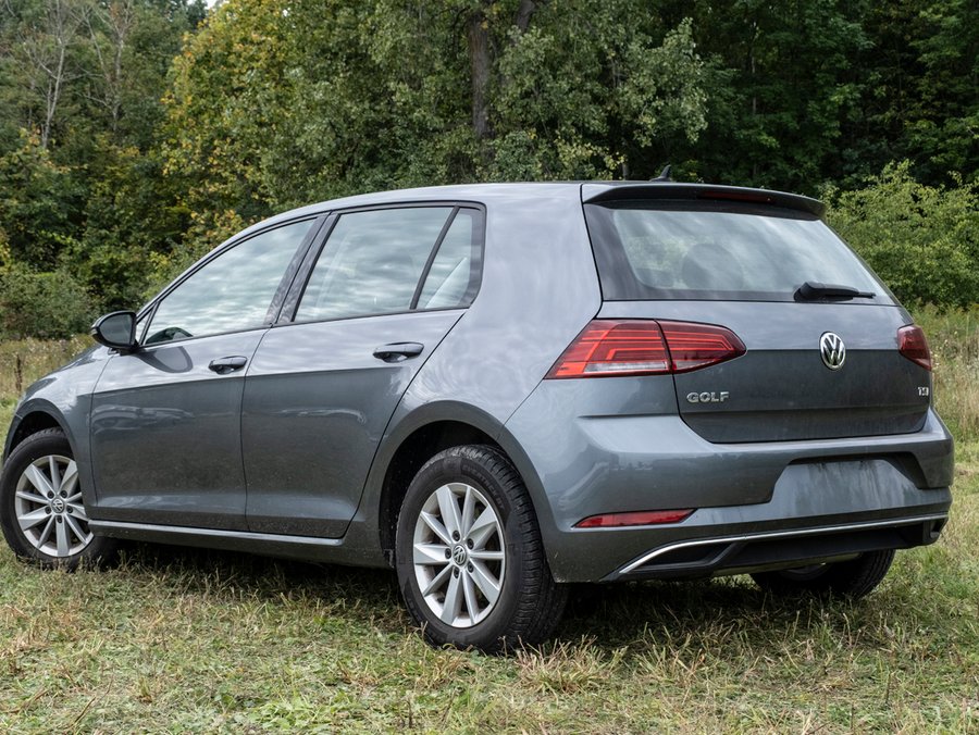 2018 Volkswagen Golf Trendline 5 portes avec boîte manuelle Grey