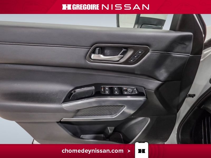 Nissan Pathfinder 2024 Blanc Blainville - photo #13