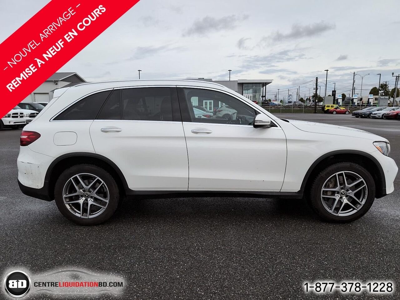 2017 Mercedes-Benz GLC GLC 300 4 portes 4MATIC | BD0430 White Granby - photo #3