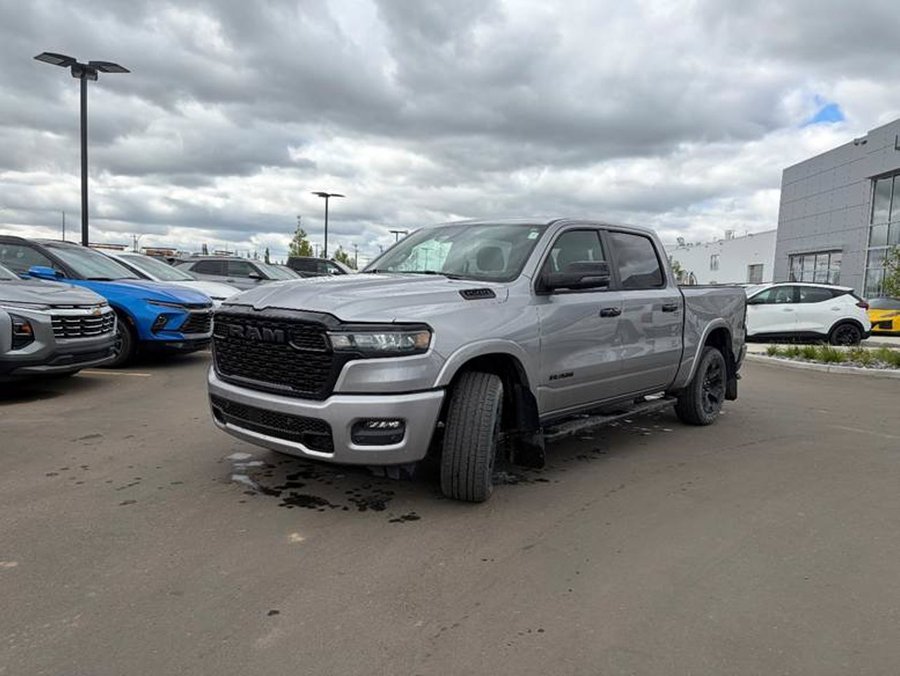 2025 Ram 1500 Big Horn Level 2 Night Edition 3.0L Twin Turbo | Panoramic Sunroof Grey