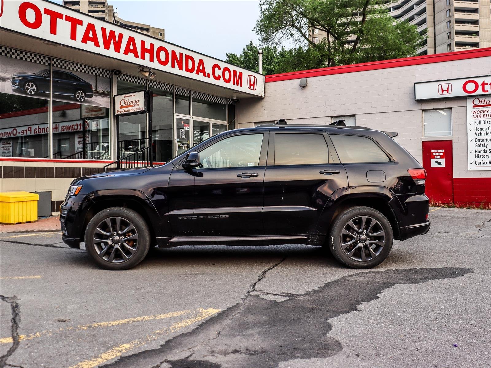 2018 Jeep Grand Cherokee Overland Ottawa & Gatineau - photo #4