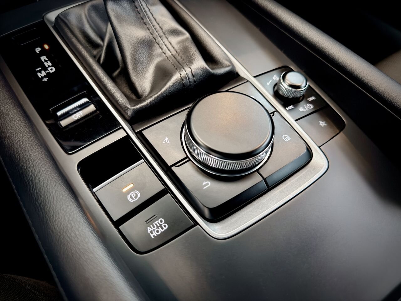 2022 Mazda Mazda3 Sport Grey Notre-Dame-des-Prairies - photo #28