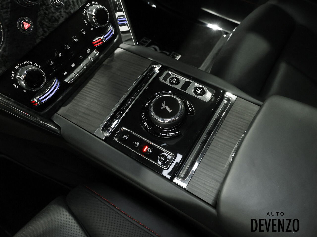 Rolls-Royce Cullinan 2022 Noir Saint-Eustache - photo #17