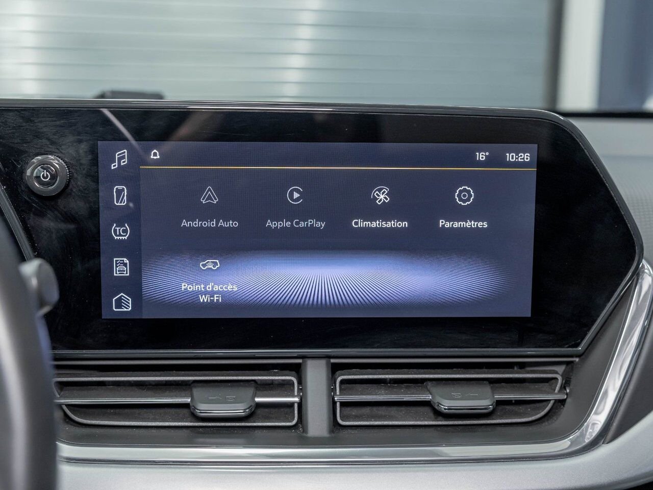 Chevrolet Trax LT *SIÈGES / VOLANT CHAUFF* CARPLAY REG ADAPT WIFI 2025 Rouge Saint-Jérôme - photo #17