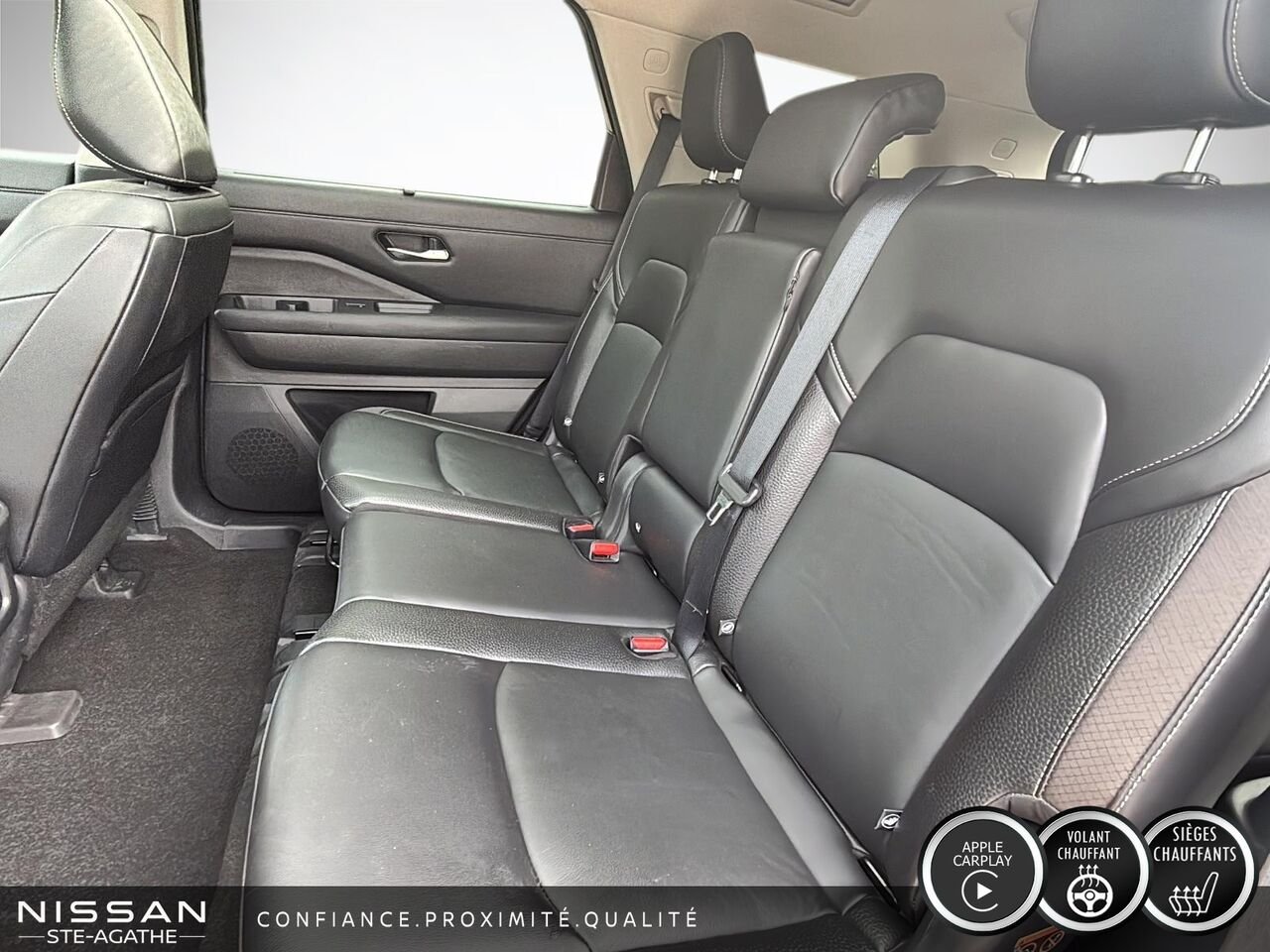 2022 Nissan Pathfinder SL TI | ENSEMBLE PRIVILÈGE | CUIR | TOIT PANORAMIQUE | BOSE Black Saint-Jérôme - photo #8